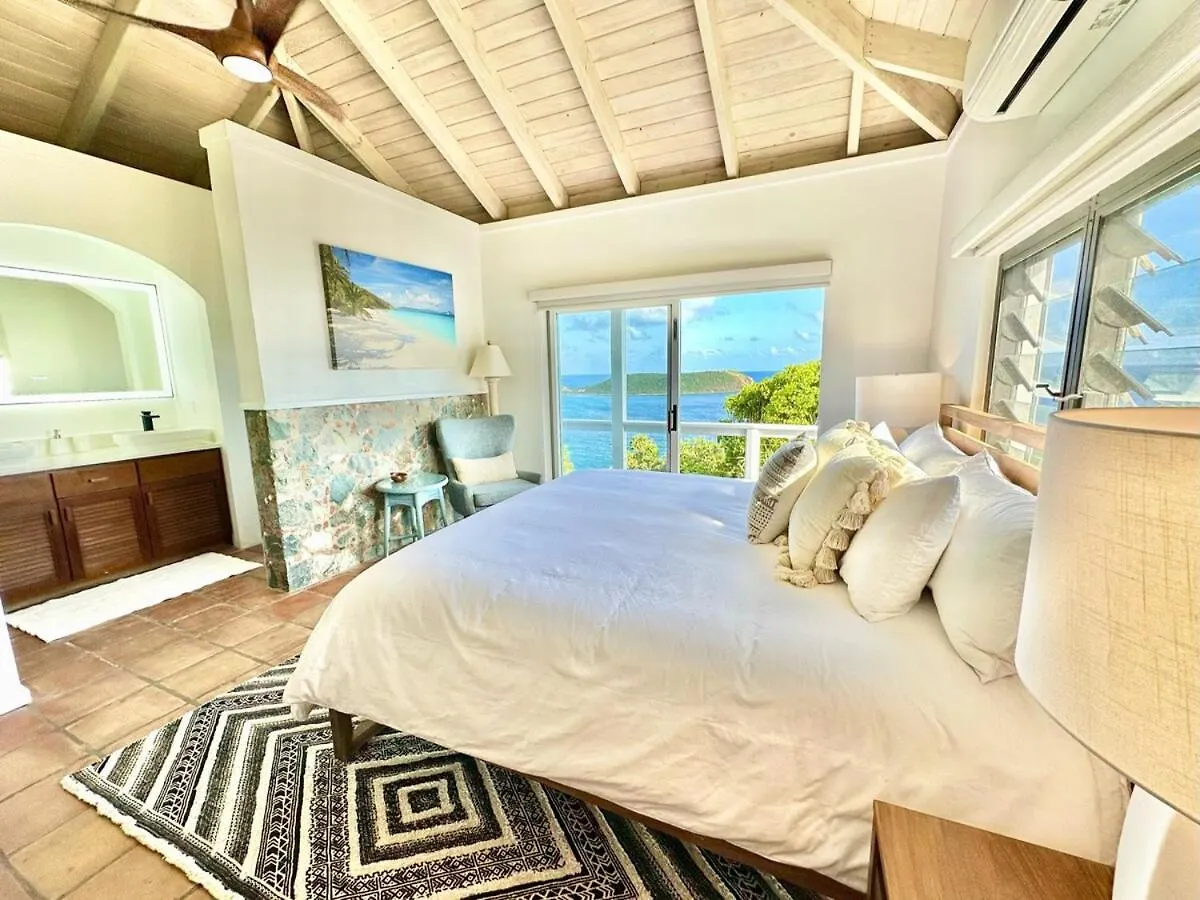 Stunning Pool And Hot Tub Villa With Big Views Cruz Bay